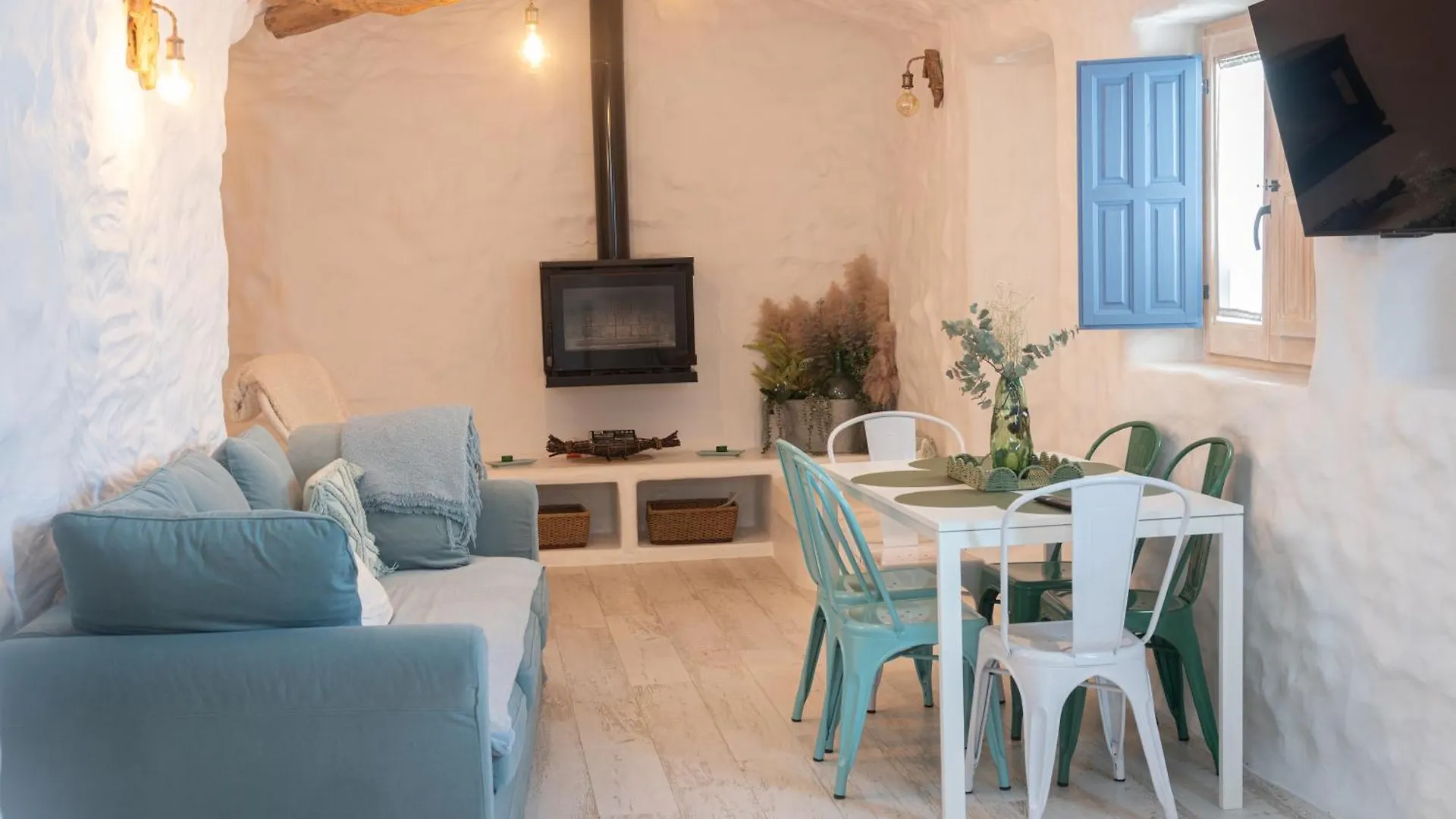 Complejo Cuevas Otto Guest House Baza Country house