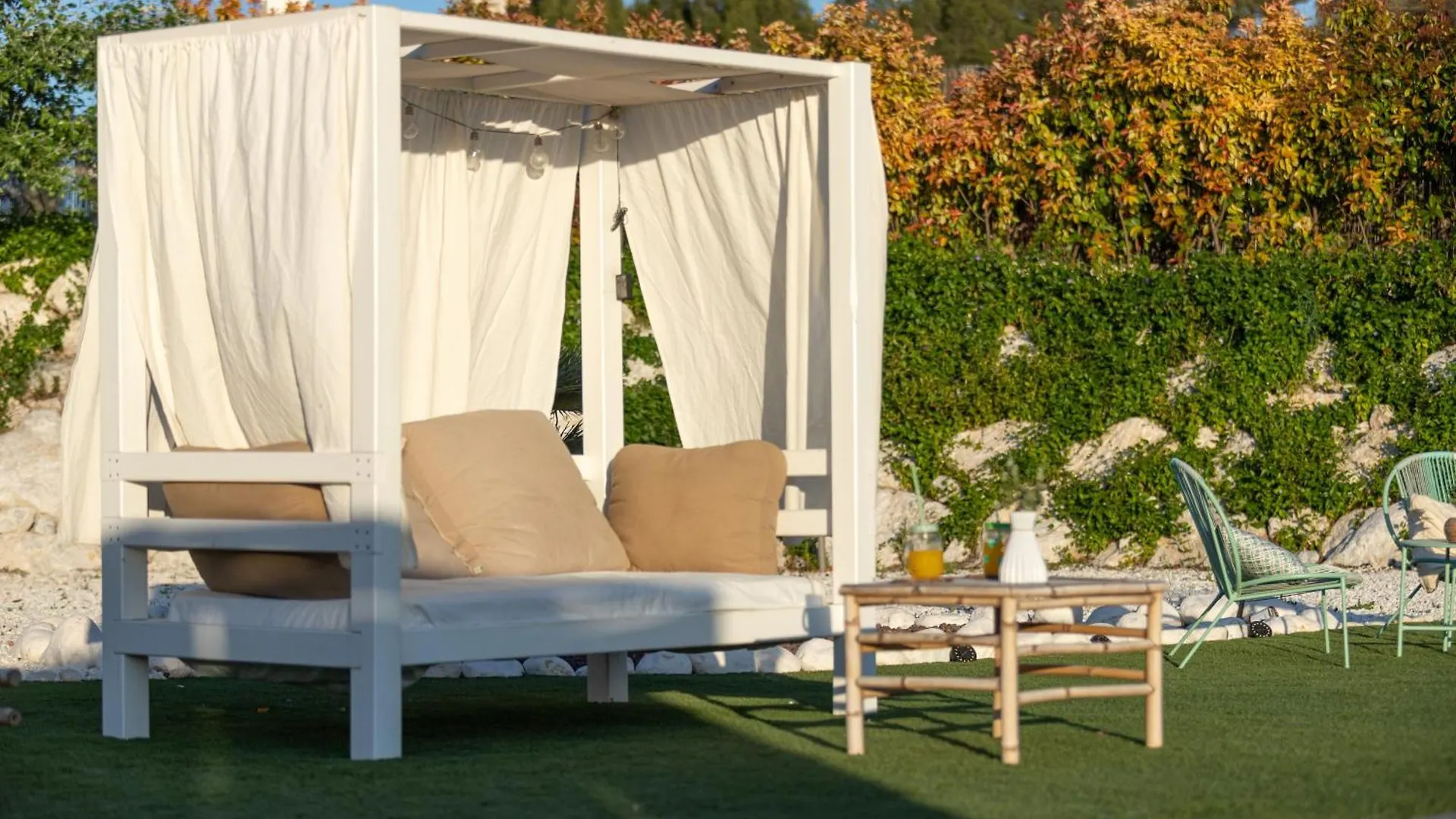 Complejo Cuevas Otto Guest House Baza Country house