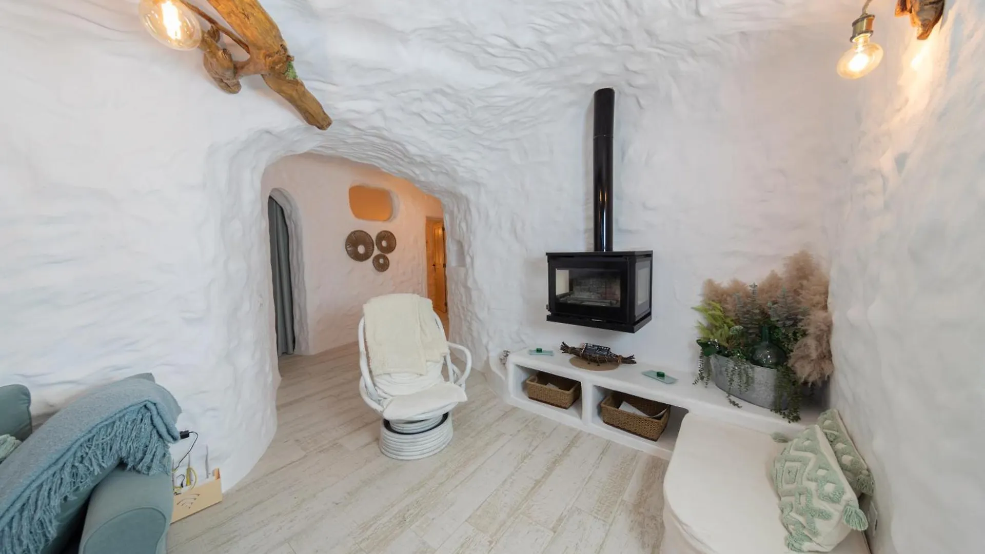 Complejo Cuevas Otto Guest House Baza Country house