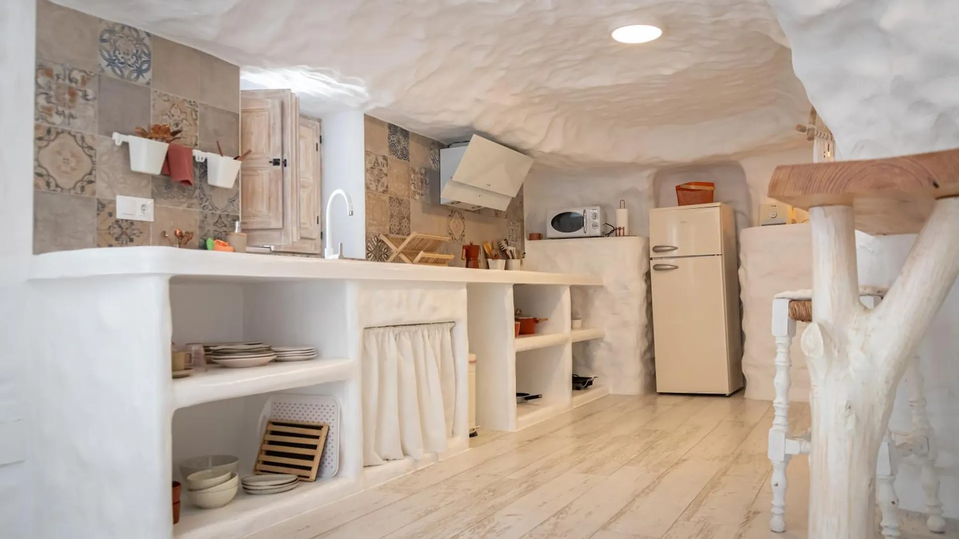 Complejo Cuevas Otto Guest House Baza